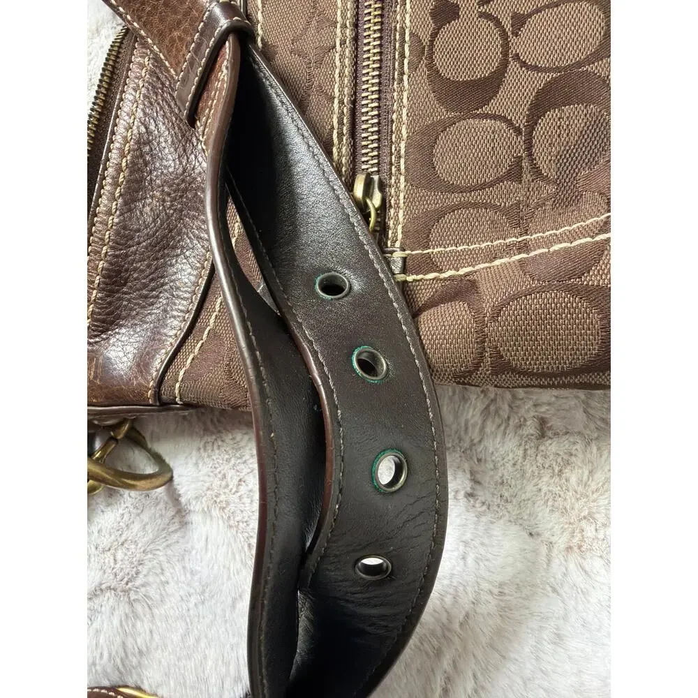 Coach Shoulder Bag - Picture 9 of 11